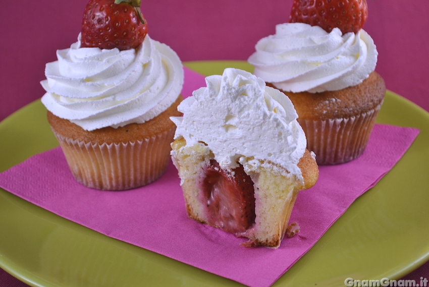 8-muffin-panna-e-fragole